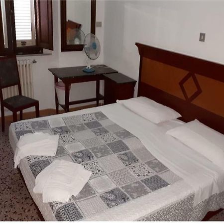 Hotel Stella Follonica Eksteriør billede